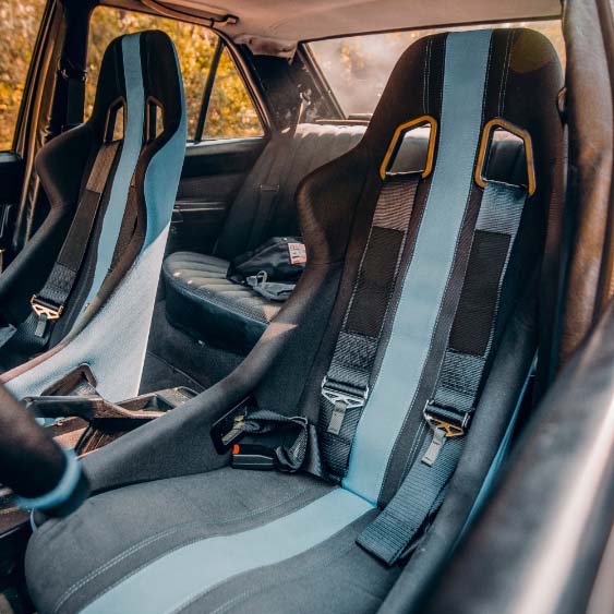 অ্যান্টি-স্লিপ ব্যাকিং সহ পিভিসি কার সিট কভার